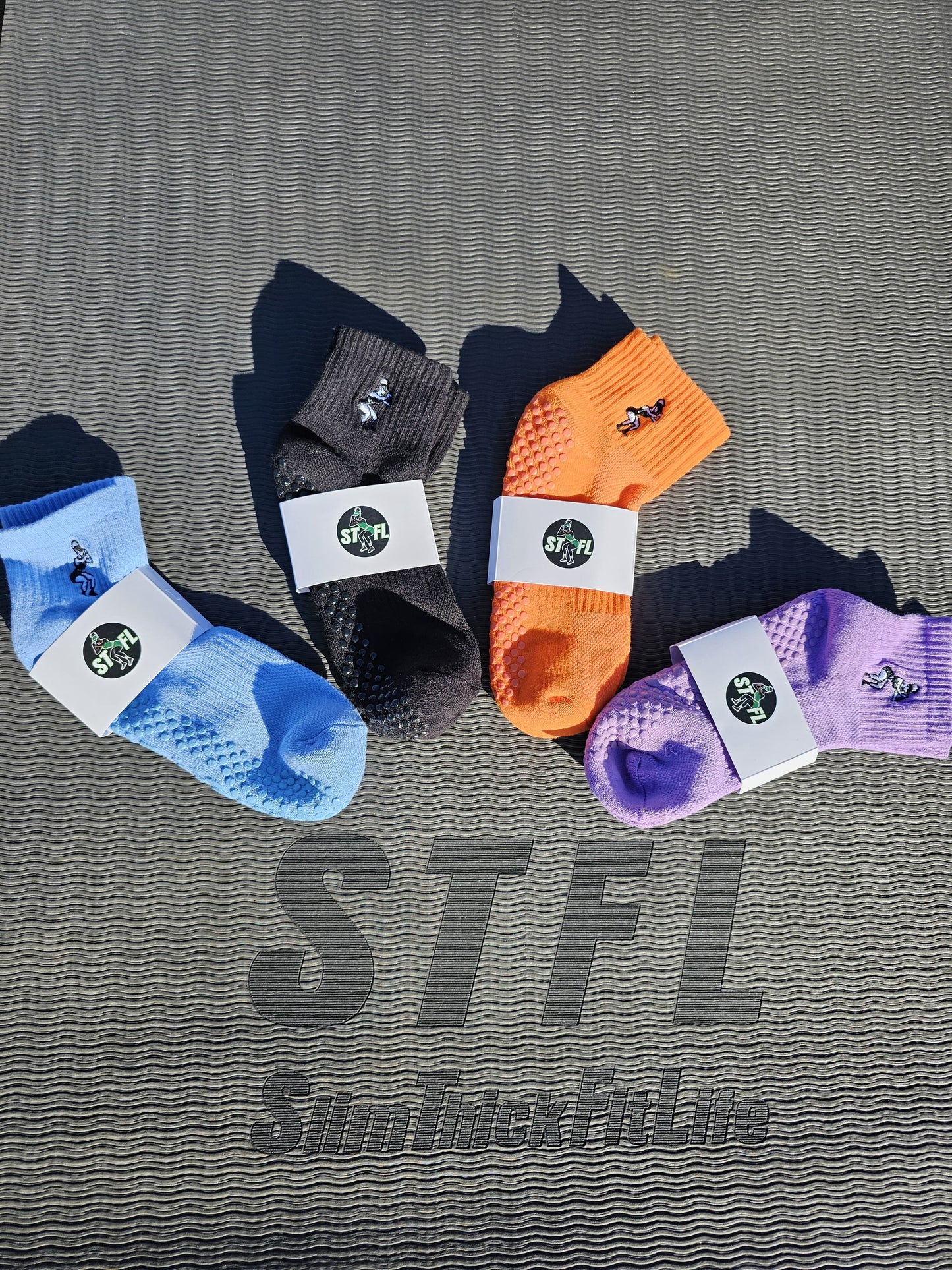 Fitness grip socks